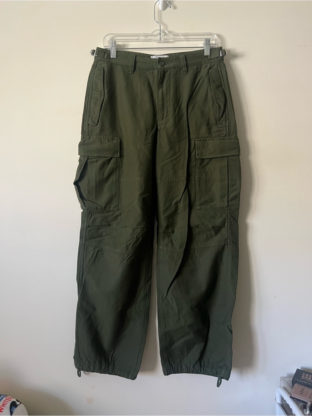 Aritzia TNA Olive Green Cargo Pants - Picture 3 of 6